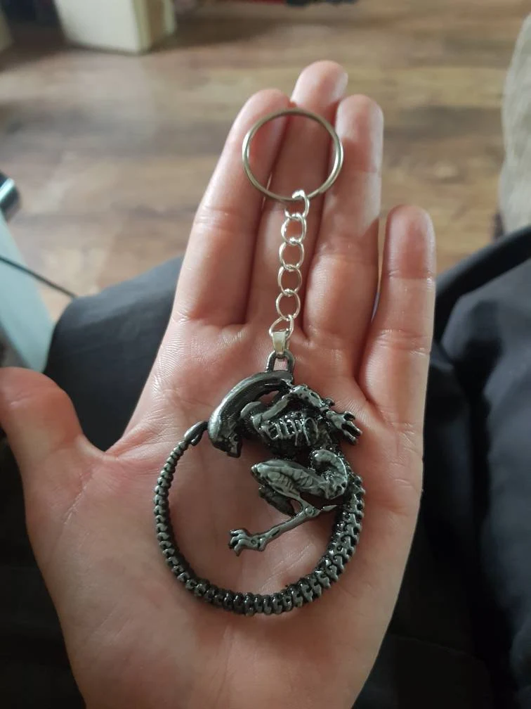 Xenomorph larva necklace product detail view 8