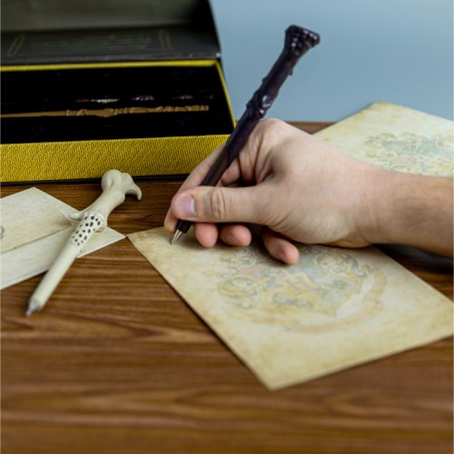 Harry Potter wand pen display presentation view