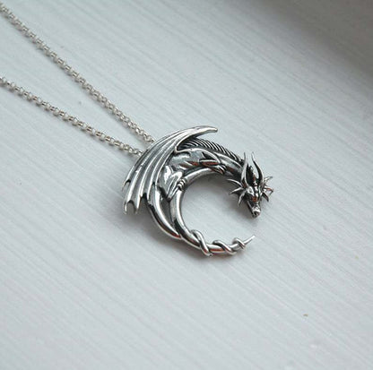 A Game of Thrones Targaryen Dragon Pendant