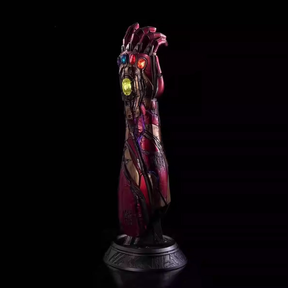 Iron Man MK85 Infinity Gauntlet 1/1 Scale Luminous Statue