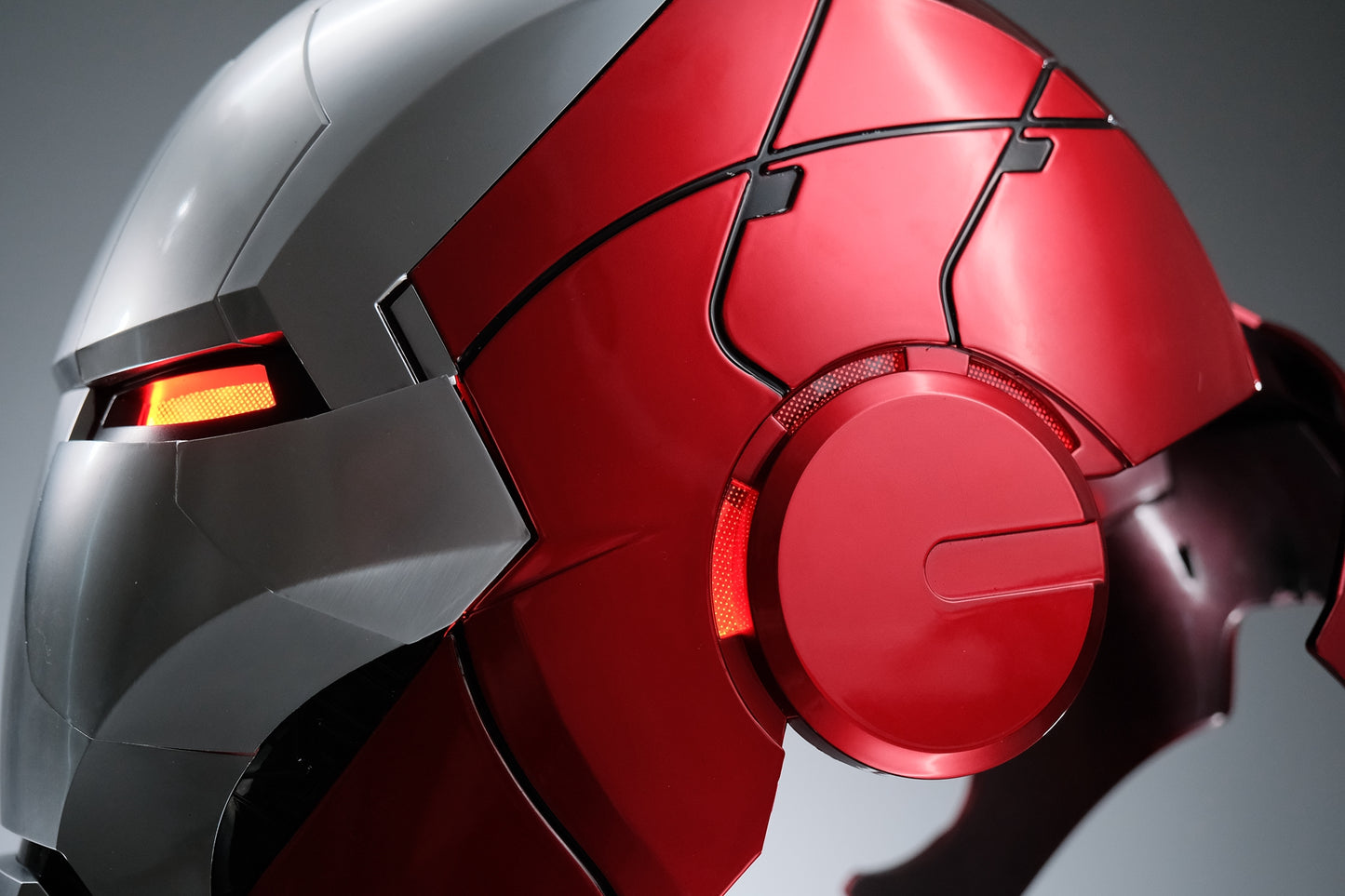 Iron Man MK5 Helmet 8 Multi-piece Opening