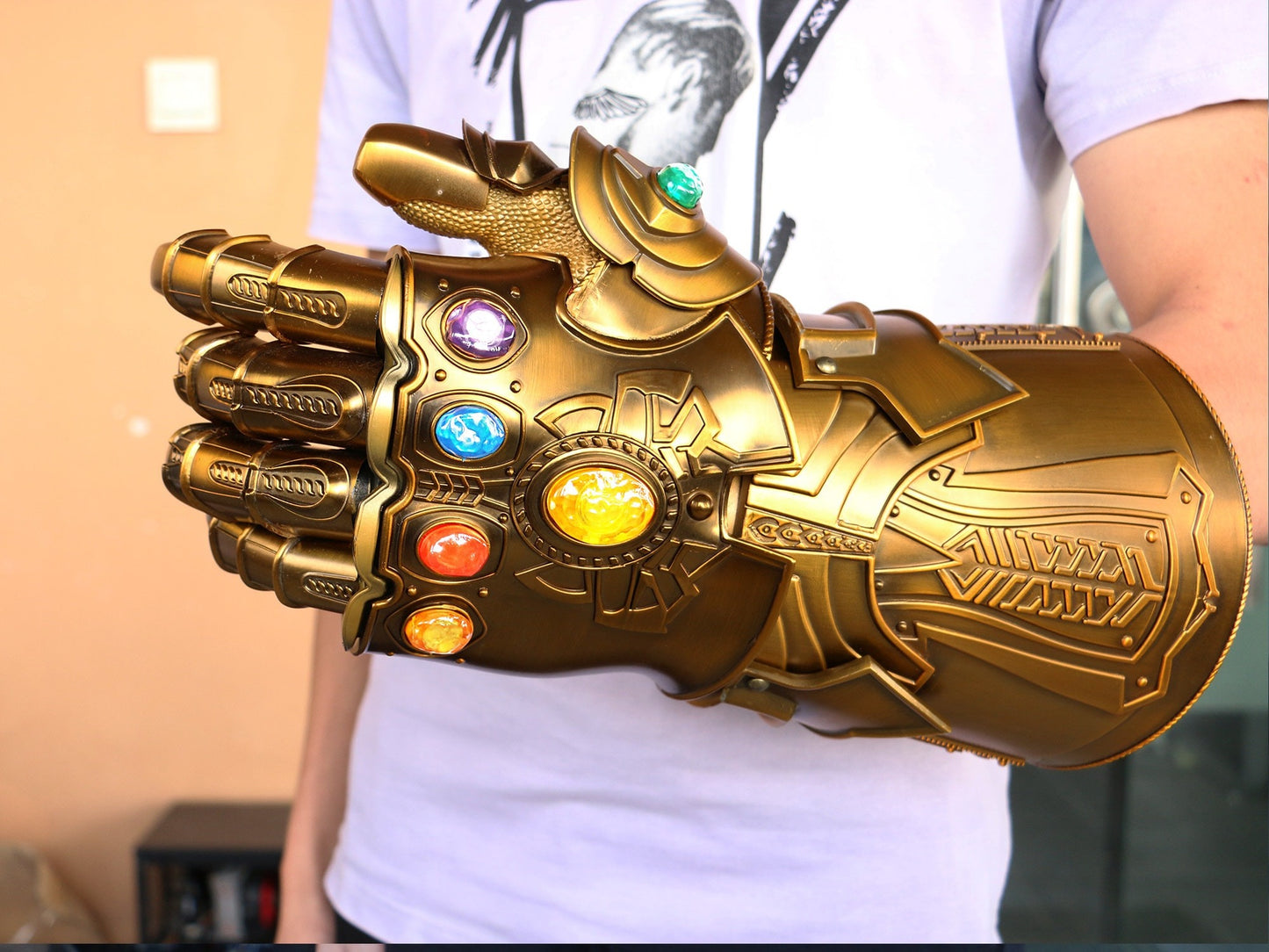 Thanos Infinity Gauntlet Metal Made 1/1 Wareable Movie Prop with Magnetic Stones