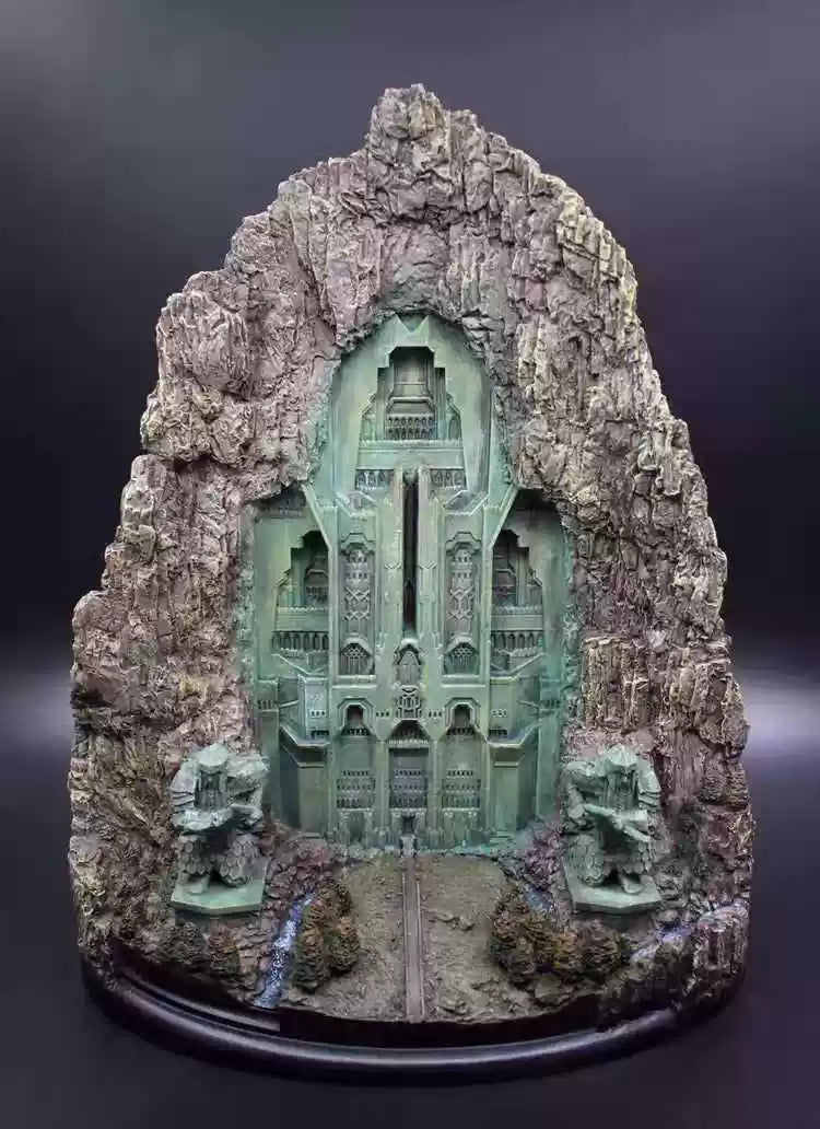 The Lord of the Rings The Gate of The Lonely Mountain Resin Statue