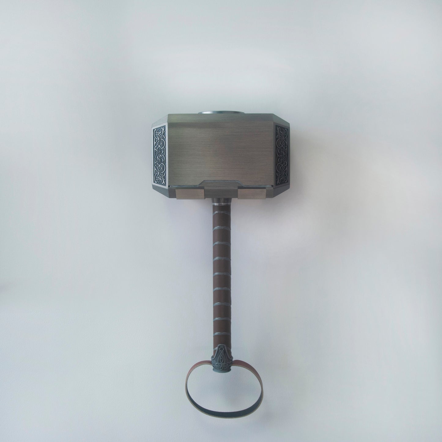 1:1 Thor Hammer Display Wall Mount