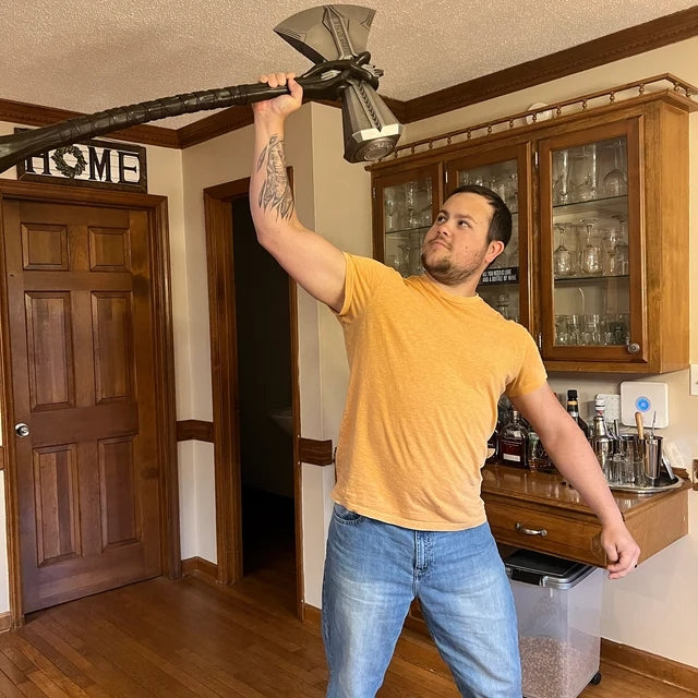 Thor Stormbreaker 1:1 Metal Replica