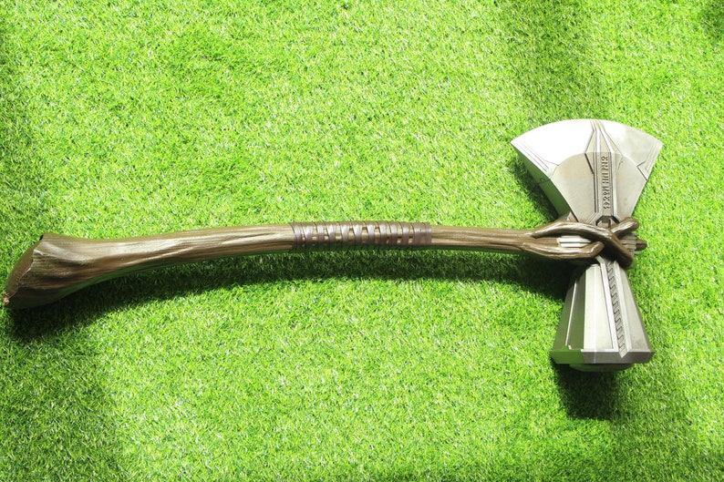 Thor Stormbreaker 1:1 Metal Replica