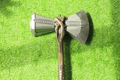 Thor Stormbreaker 1:1 Metal Replica