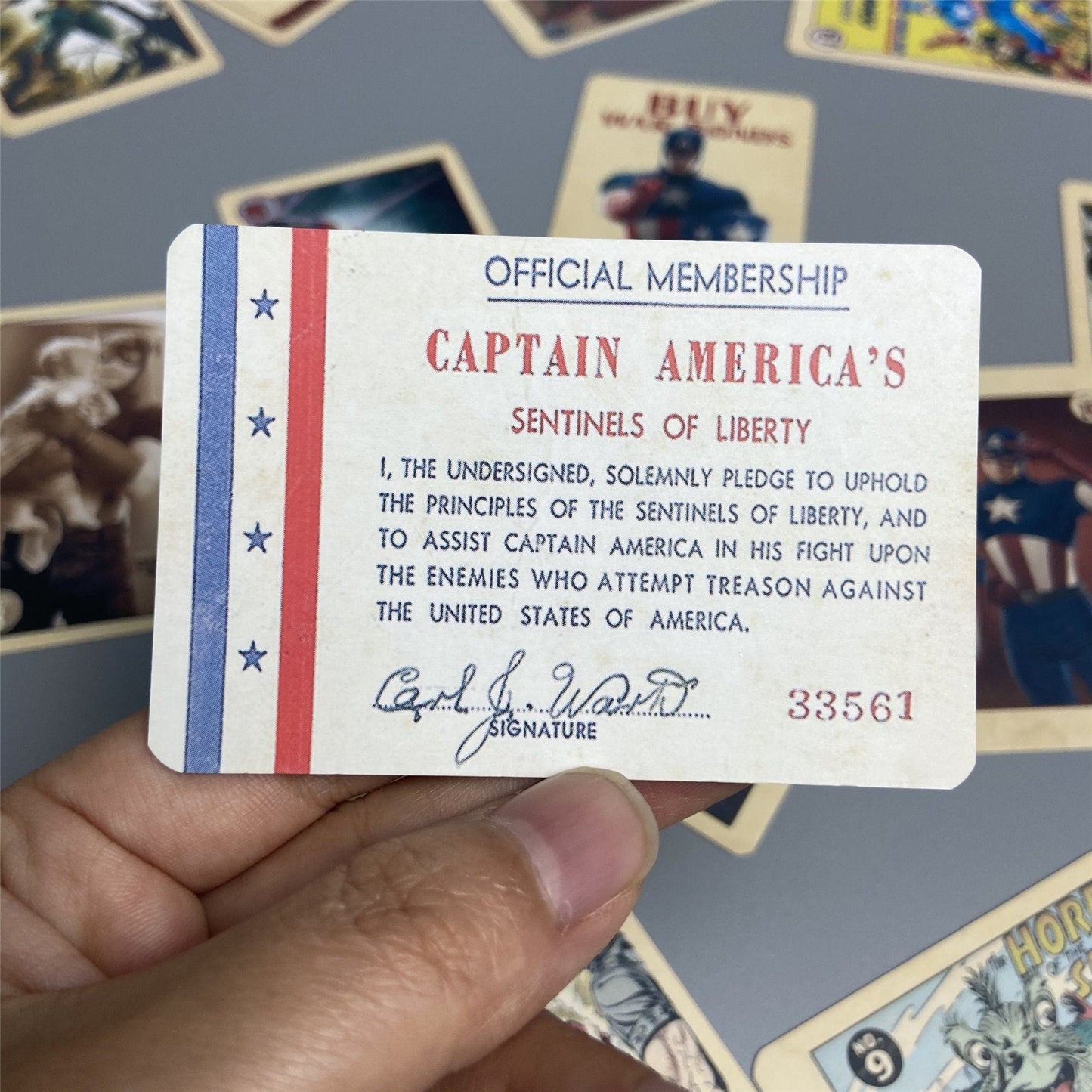 Captain America Trading Cards - GeekReplicas