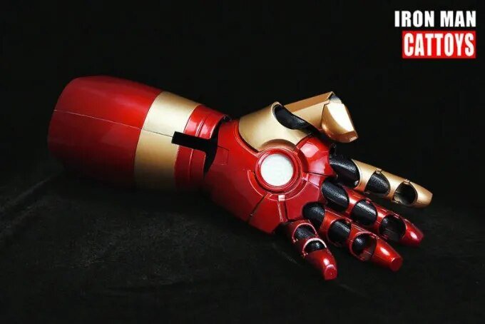 Iron Man MK42 Wrist Gauntlet - 1:1 LED Wearable Replica – GeekReplicas