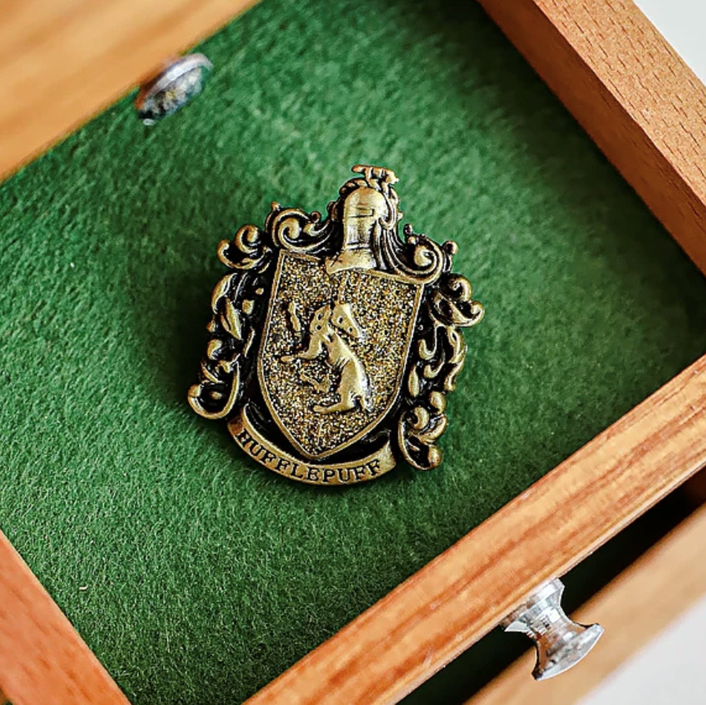 Harry Potter Academy Badge Brooch - GeekReplicas