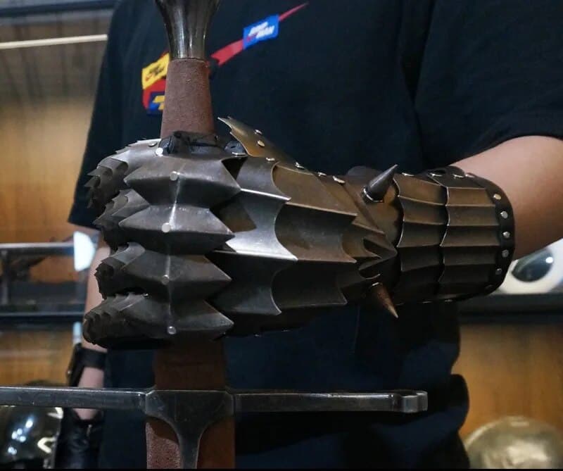 hexenkönig von angmar handschuhe Hexenkönig Tragbare Metallhandschuhe