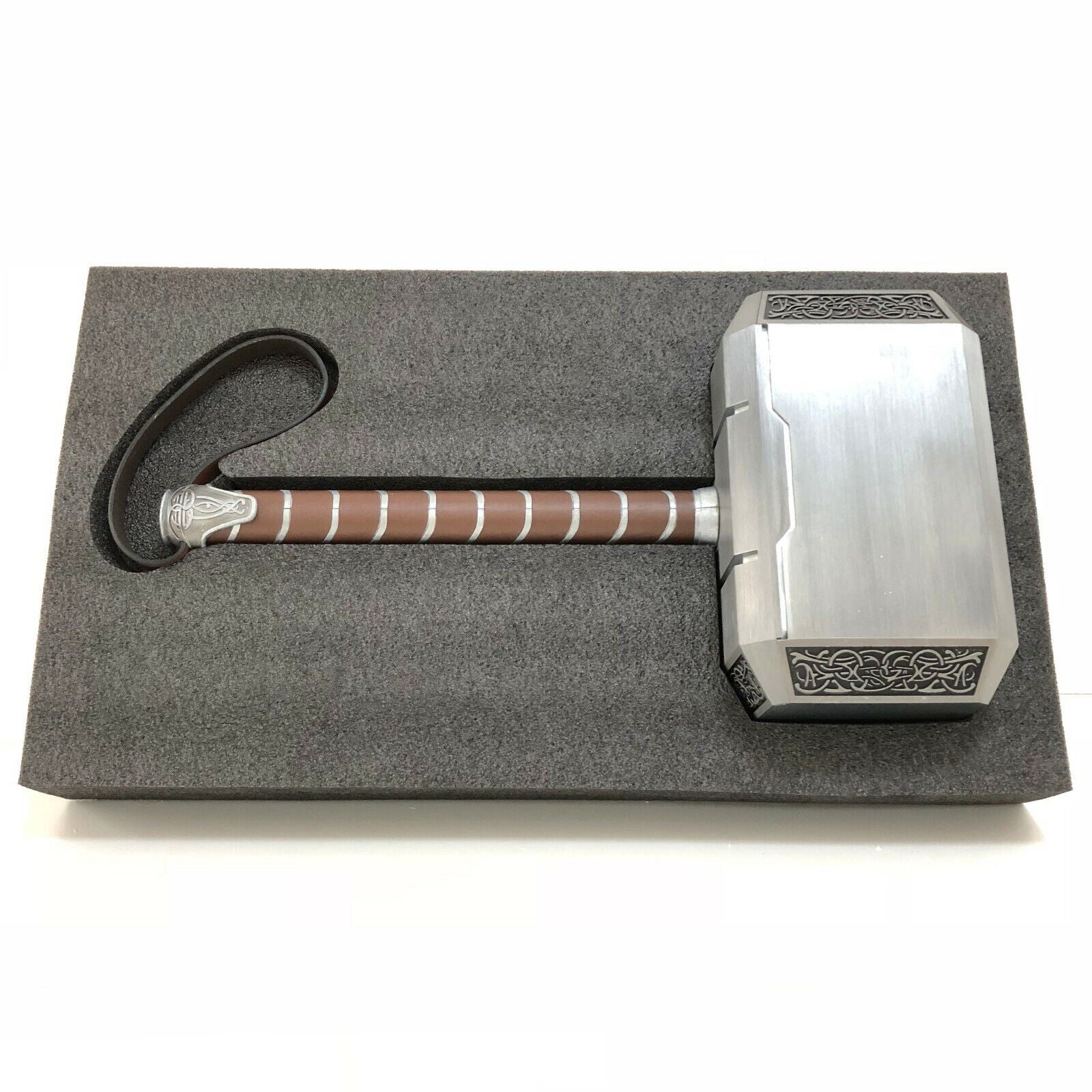 Thor Hammer Mjolnir Metal Replica - GeekReplicas