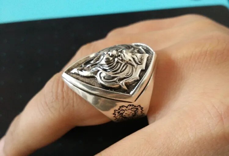 Warcraft Alliance King Lane Lion's Heart Ring - GeekReplicas